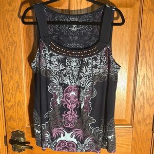Wood bead embellishments at front neck